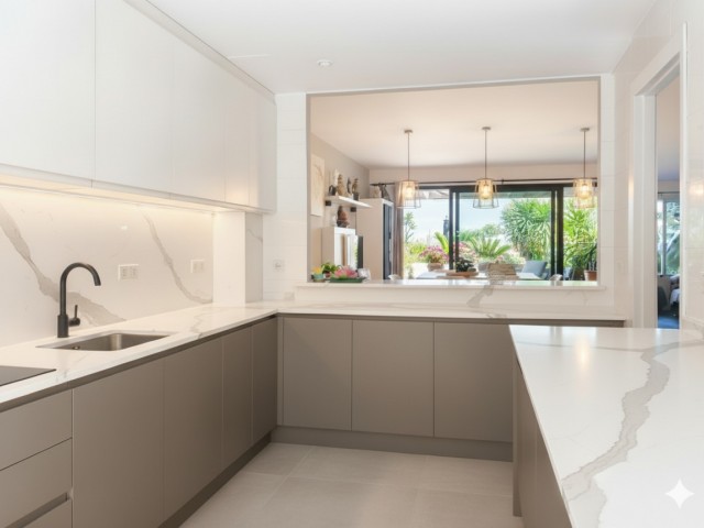 Villa avec 4 Chambres  à Guadalmina Alta