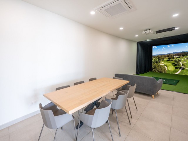 2 Bedrooms Apartment in Calanova Golf