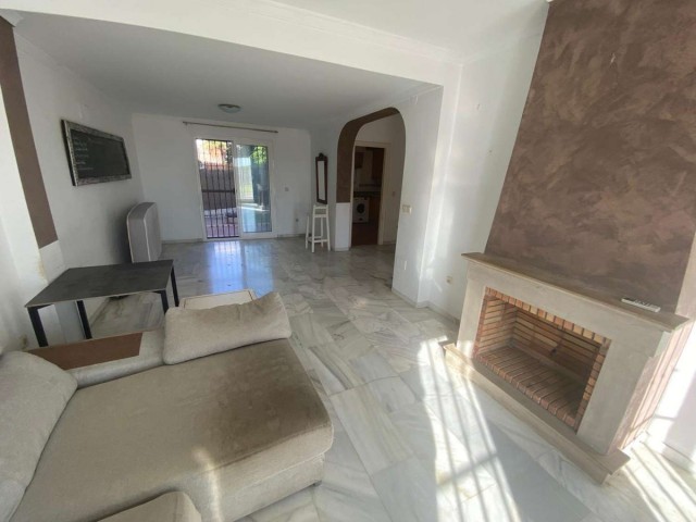 3 Bedrooms Townhouse in Fuengirola
