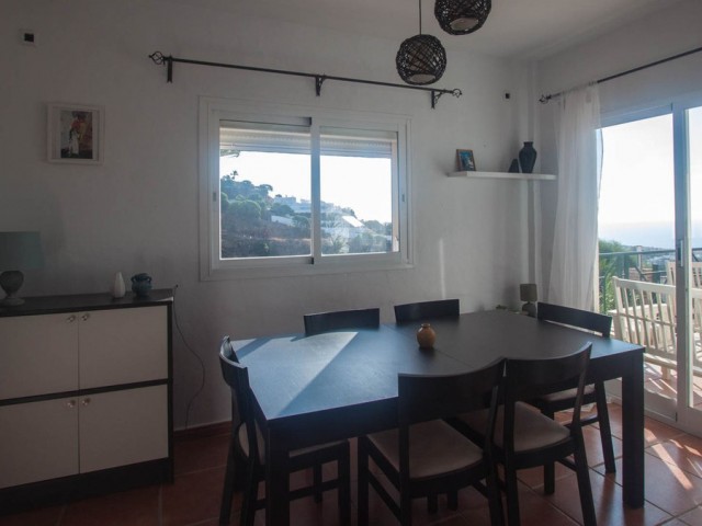 5 Soveroms Villa i Estepona