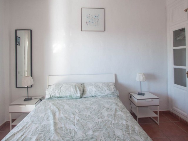 5 Soveroms Villa i Estepona