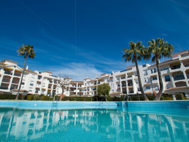 Apartment San Pedro de Alcántara - R5186098