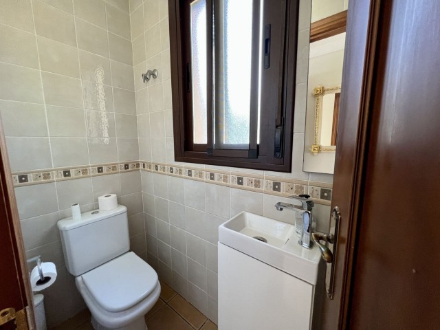 2 Bedrooms Villa in Estepona