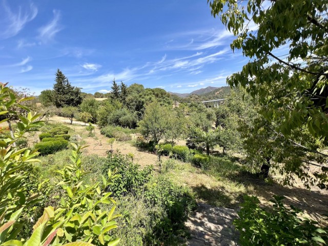 2 Bedrooms Villa in Estepona