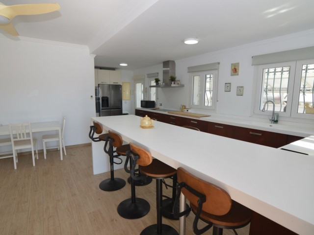 5 Bedrooms Villa in San Pedro de Alcántara