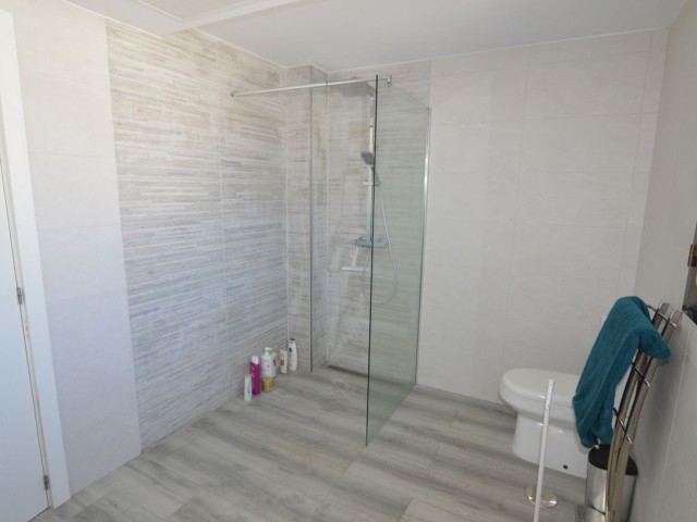 5 Bedrooms Villa in San Pedro de Alcántara