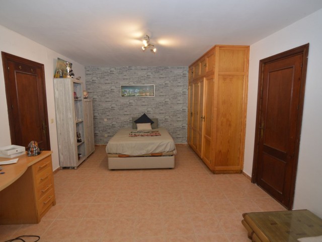 5 Bedrooms Villa in San Pedro de Alcántara