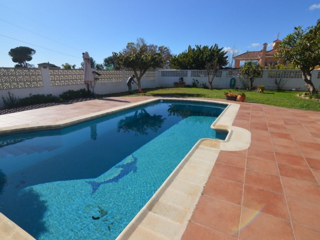 5 Bedrooms Villa in San Pedro de Alcántara
