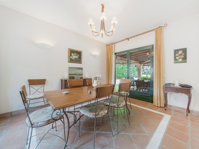 Villa con 5 Dormitorios  en Sotogrande