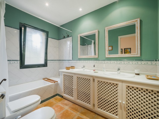 Villa con 5 Dormitorios  en Sotogrande