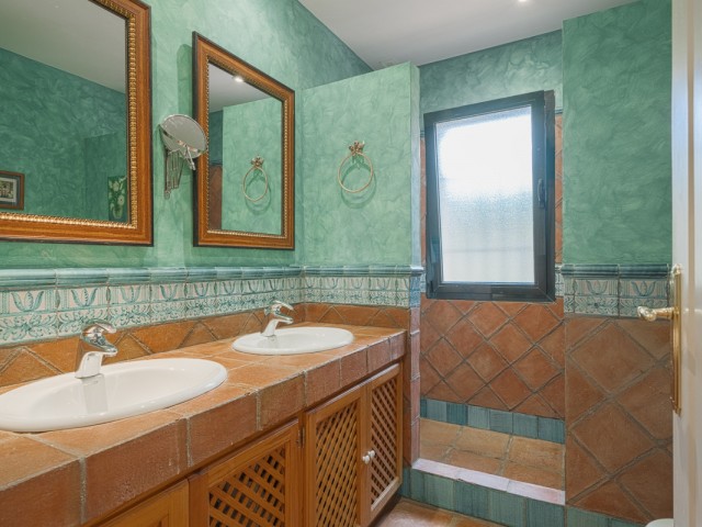 Villa con 5 Dormitorios  en Sotogrande