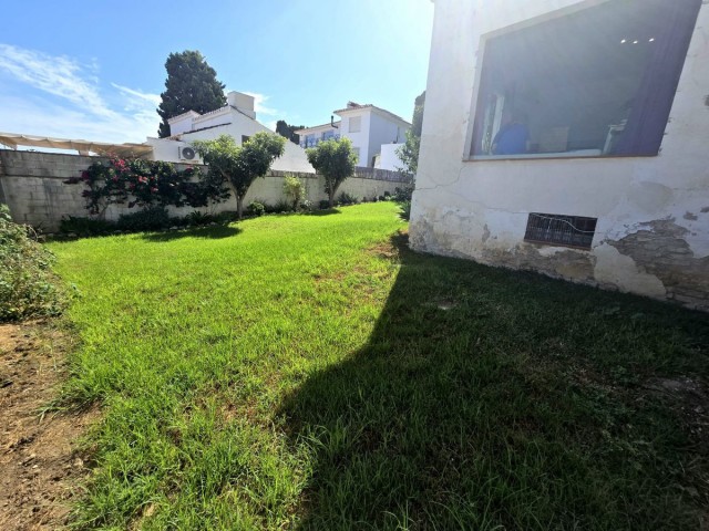 5 Bedrooms Villa in Torremolinos