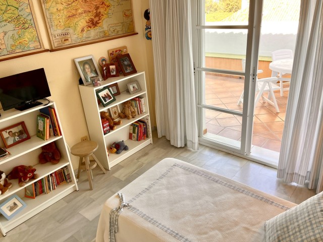 3 Bedrooms Townhouse in Estepona