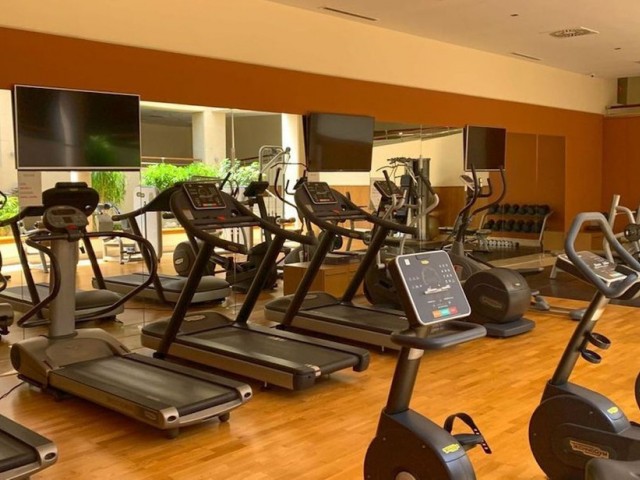 2 Bedrooms Apartment in Puerto Banús