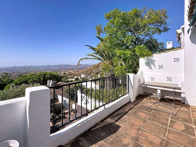 3 Bedrooms Villa in Mijas