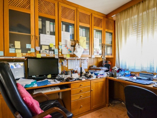 8 Bedrooms Villa in Estepona