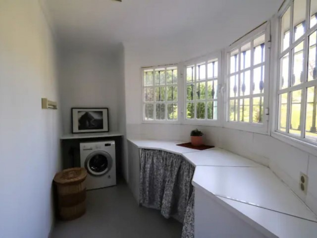 5 Bedrooms Villa in Nueva Andalucía