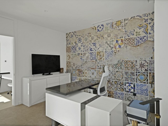 4 Bedrooms Villa in Benahavís