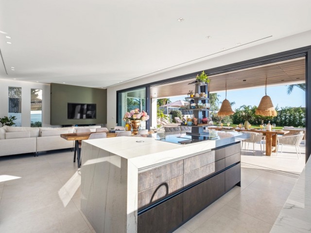 4 Soveroms Villa i Marbesa