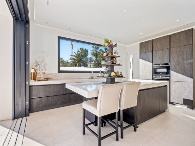 4 Soveroms Villa i Marbesa