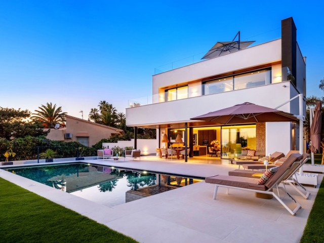 4 Soveroms Villa i Marbesa