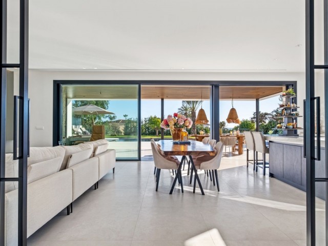 4 Soveroms Villa i Marbesa