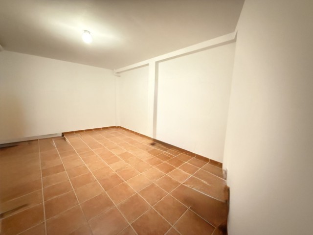 3 Bedrooms Townhouse in New Golden Mile