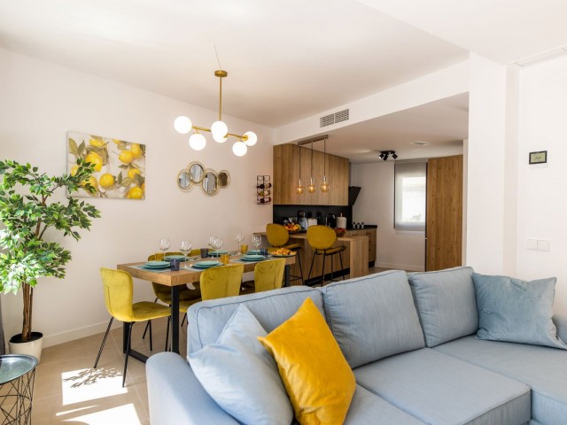 Maison mitoyenne avec 3 Chambres  à New Golden Mile