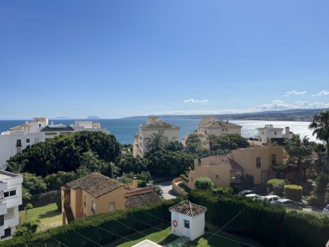 3 Bedrooms Apartment in Estepona