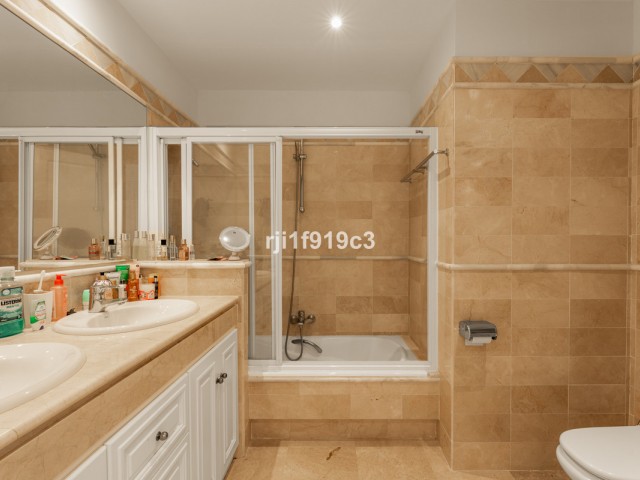 3 Schlafzimmer Apartment in Elviria