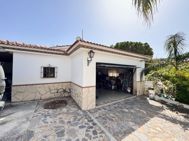 6 Soveroms Villa i Alhaurín de la Torre