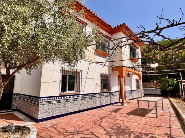 6 Soveroms Villa i Alhaurín de la Torre