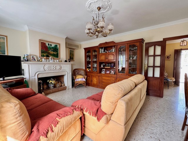 6 Soveroms Villa i Alhaurín de la Torre