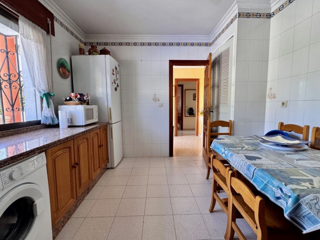 6 Soveroms Villa i Alhaurín de la Torre