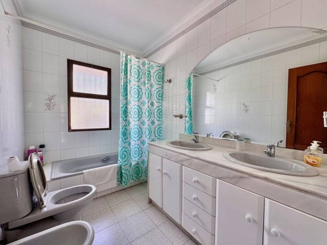 6 Soveroms Villa i Alhaurín de la Torre