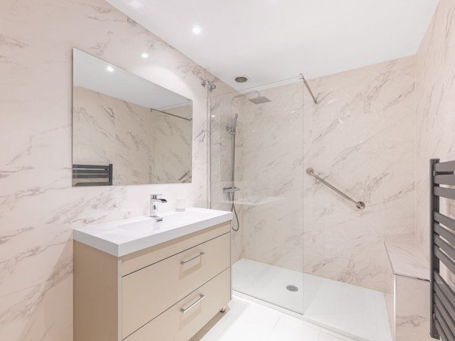 2 Bedrooms Apartment in The Golden Mile