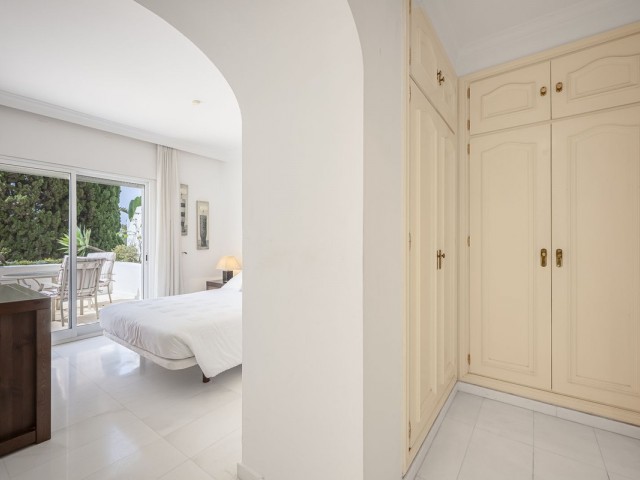 2 Bedrooms Apartment in The Golden Mile