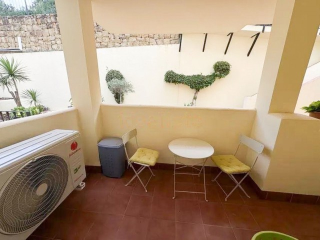 2 Bedrooms Apartment in Benahavís