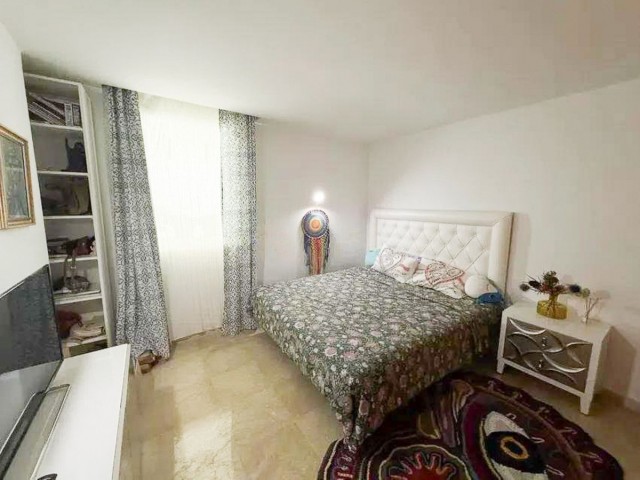 2 Bedrooms Apartment in Benahavís