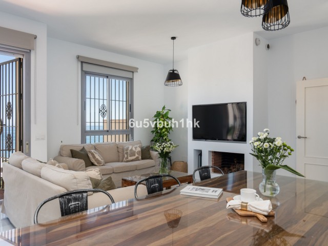 Maison mitoyenne avec 5 Chambres  à Fuengirola