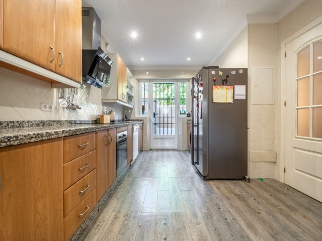 3 Makuuhuoneen Huvila Elviria