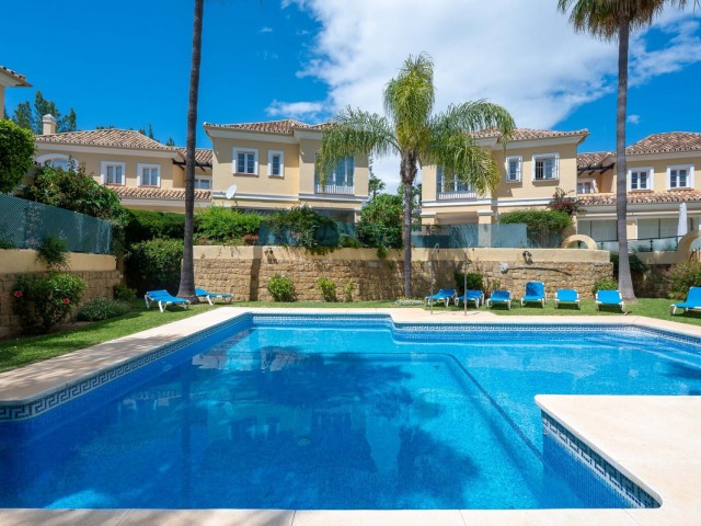 Villa Elviria - R5186377