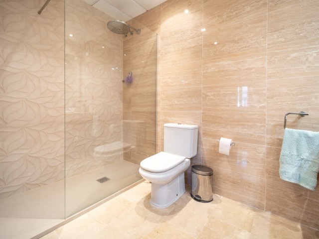 3 Bedrooms Villa in Elviria