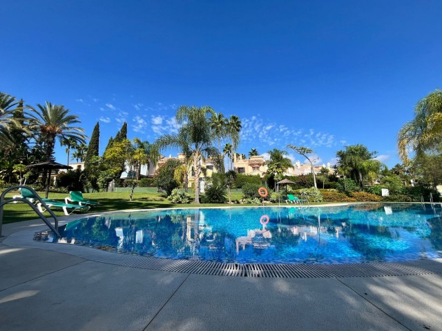 5 Bedrooms Villa in Guadalmina Alta