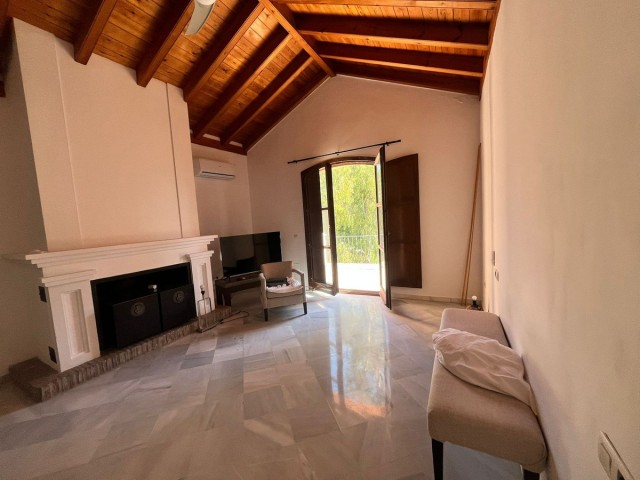 5 Bedrooms Villa in Guadalmina Alta