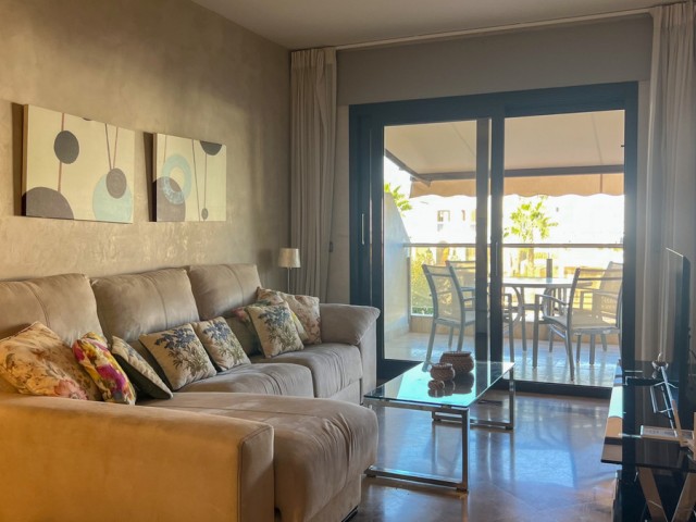 Apartment, La Duquesa, R5188123