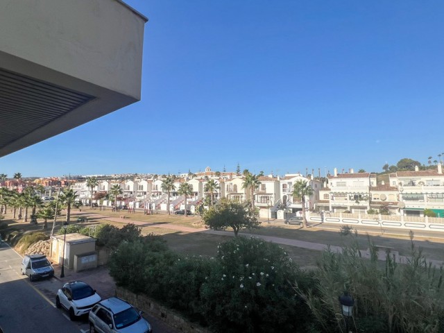 2 Bedrooms Apartment in La Duquesa