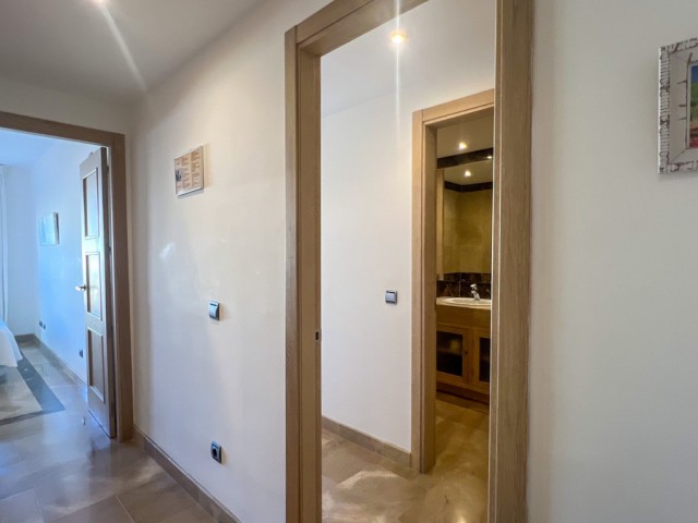 2 Bedrooms Apartment in La Duquesa