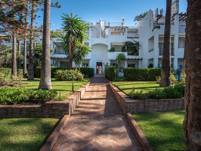 2 Bedrooms Apartment in San Pedro de Alcántara