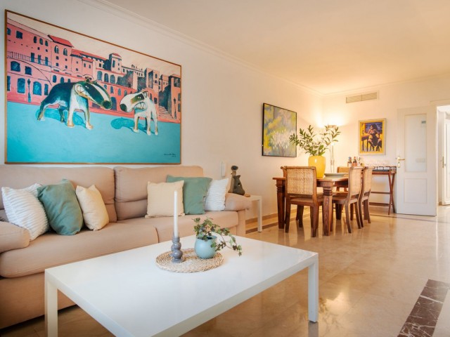 2 Bedrooms Apartment in San Pedro de Alcántara